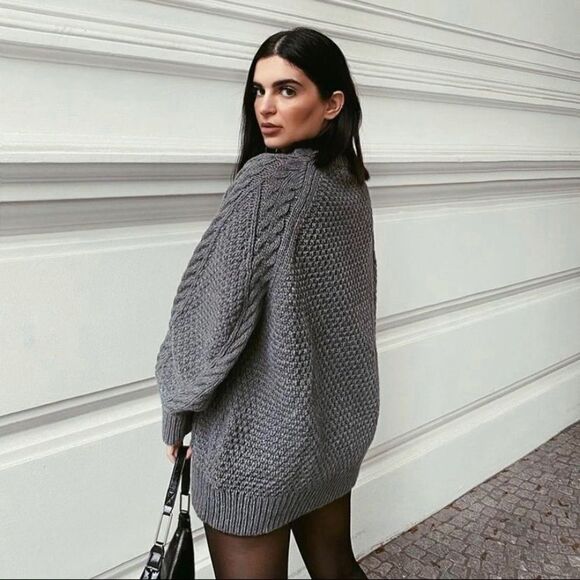 LAST! H&M Oversized Chunky Sweater - Picture 4 of 13